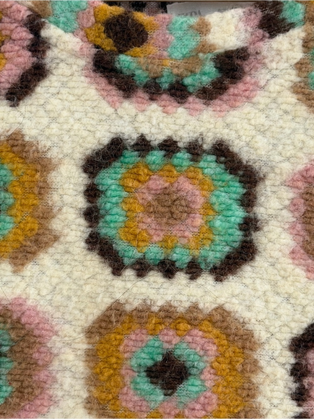 Zara Cream Sherpa Crop Top with Multicolor Geometric Motif - Picture 5 of 5